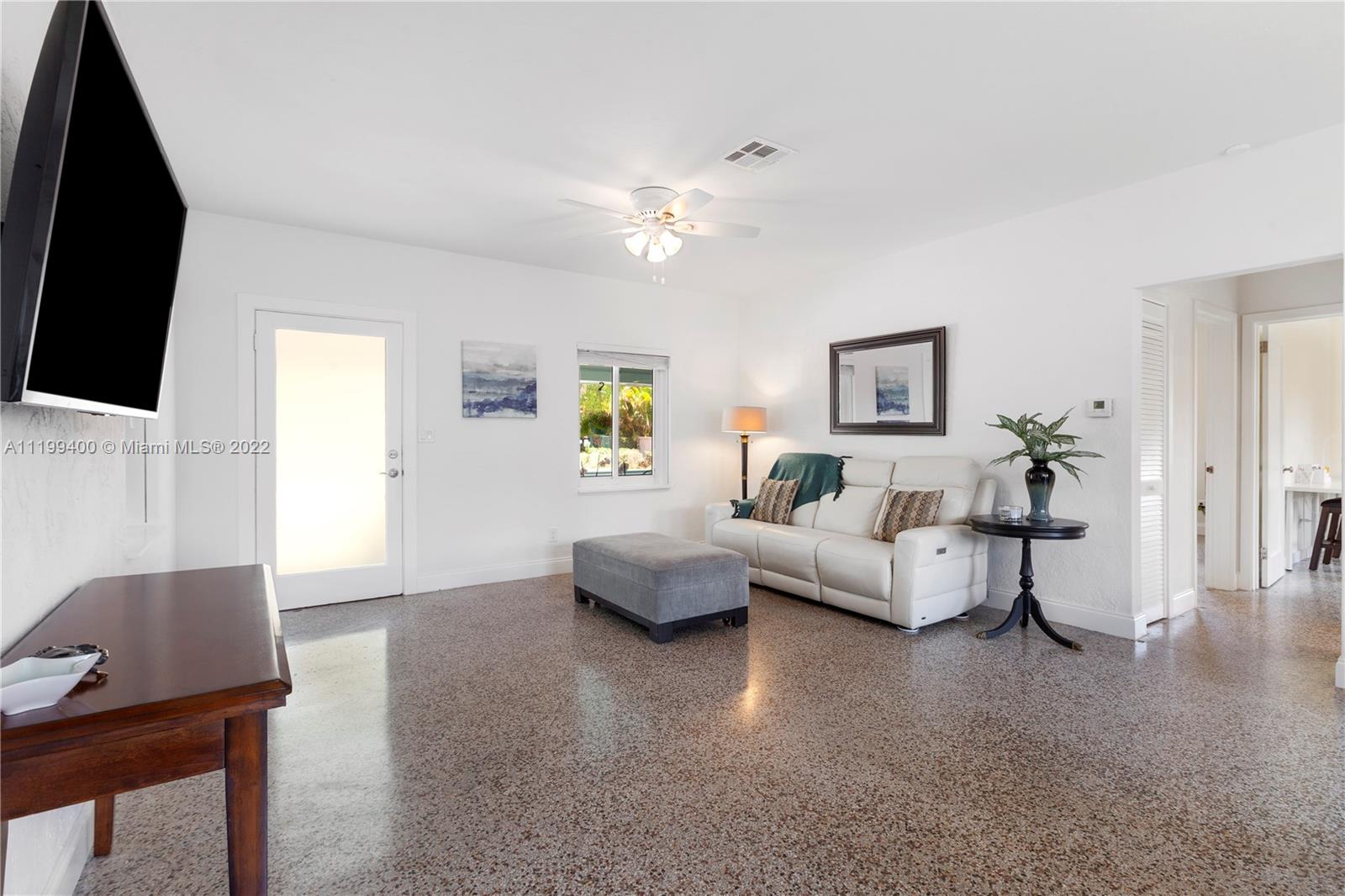 1223 SW 15th Ave