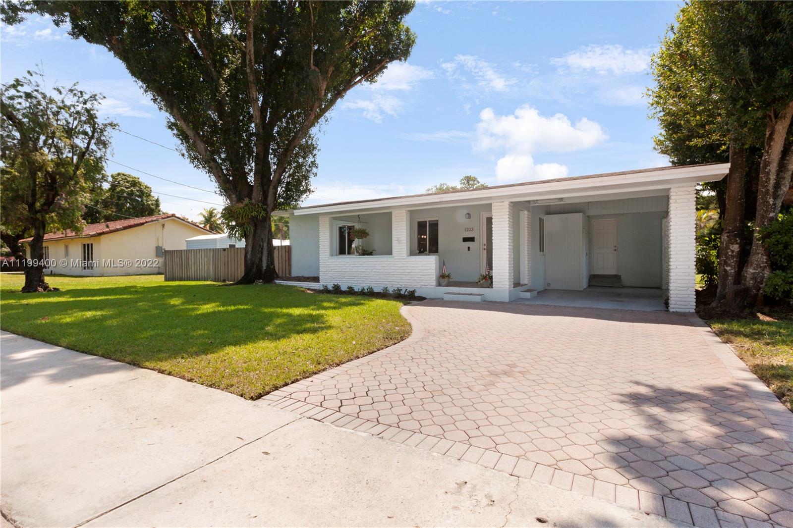 1223 SW 15th Ave