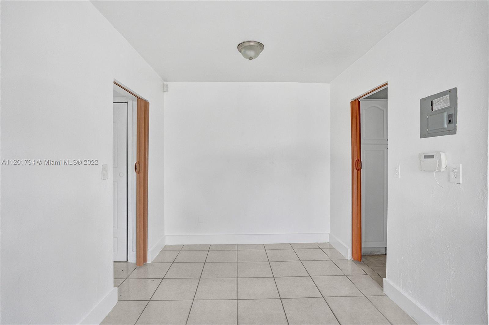 1936 NORMANDY DRIVE Unit: 1-10