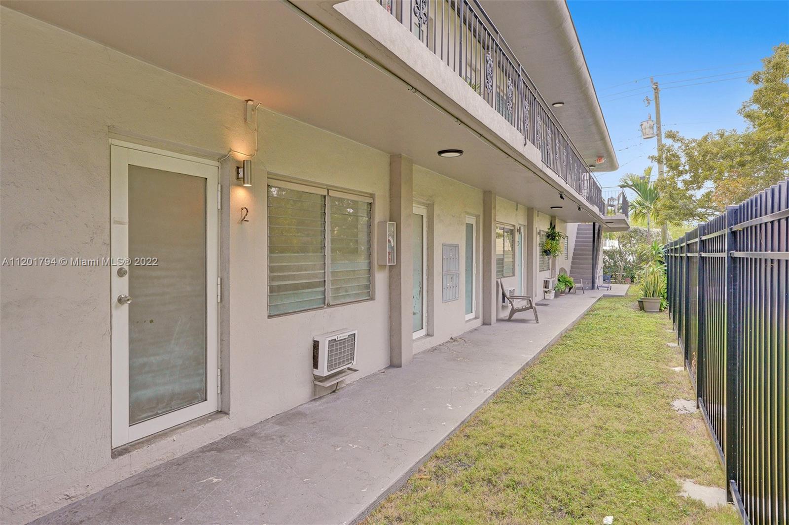 1936 NORMANDY DRIVE Unit: 1-10