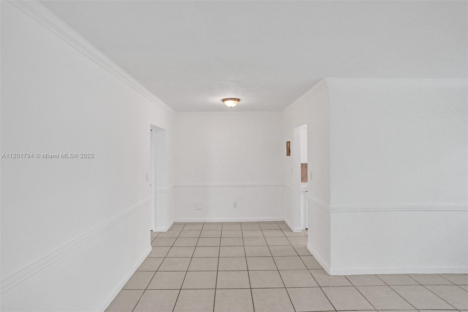 1936 NORMANDY DRIVE Unit: 1-10