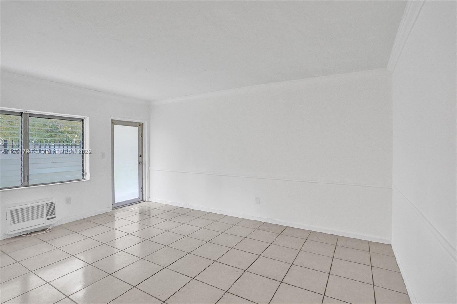 1936 NORMANDY DRIVE Unit: 1-10