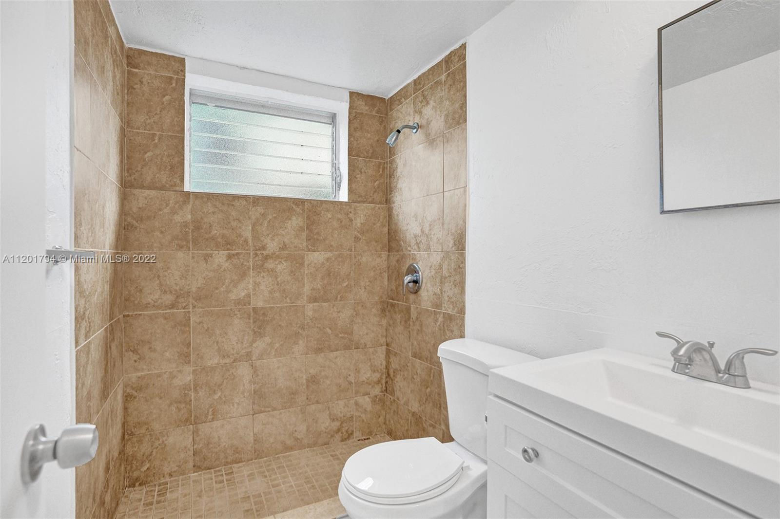 1936 NORMANDY DRIVE Unit: 1-10