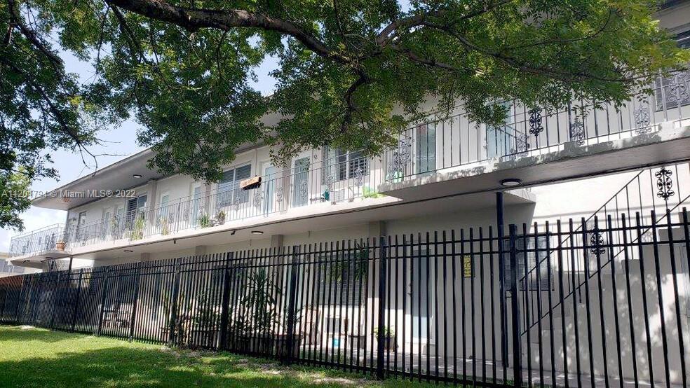 1936 NORMANDY DRIVE Unit: 1-10