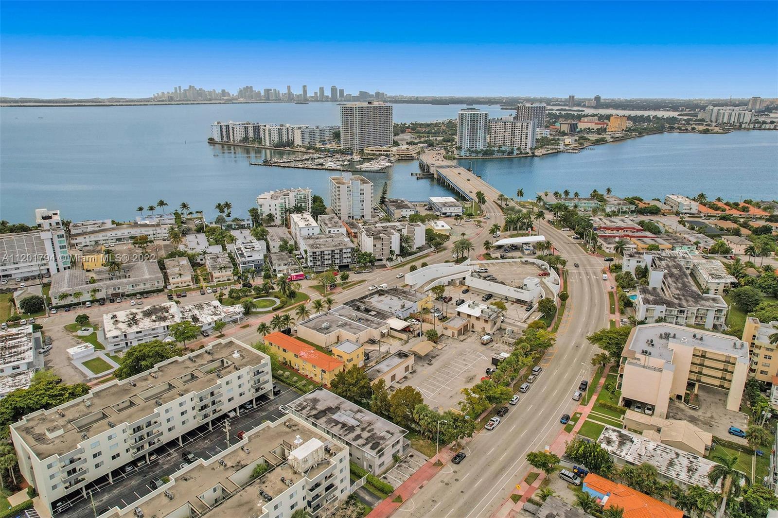 1936 NORMANDY DRIVE Unit: 1-10