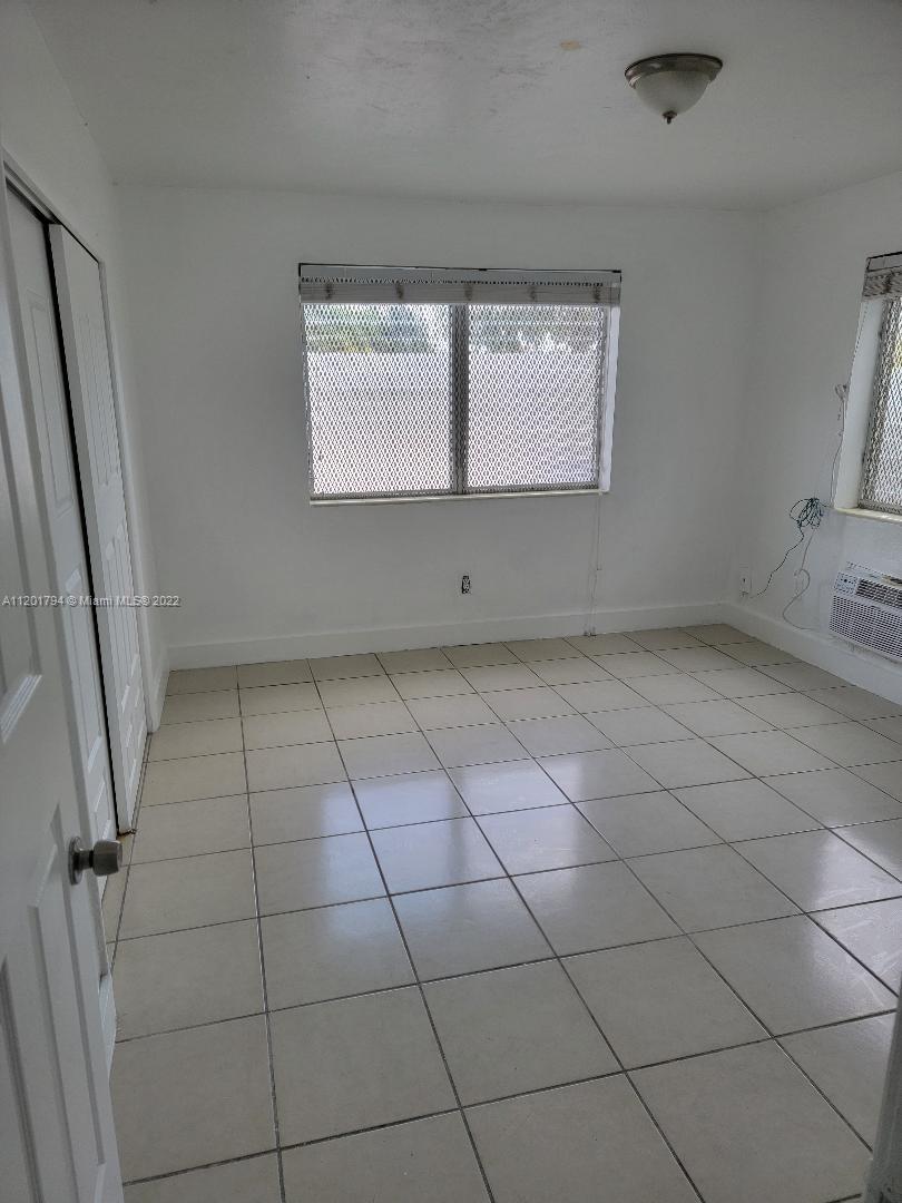 1936 NORMANDY DRIVE Unit: 1-10