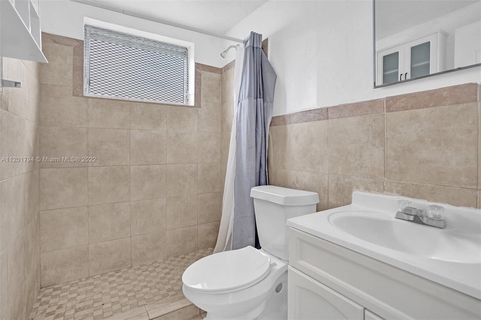 1936 NORMANDY DRIVE Unit: 1-10