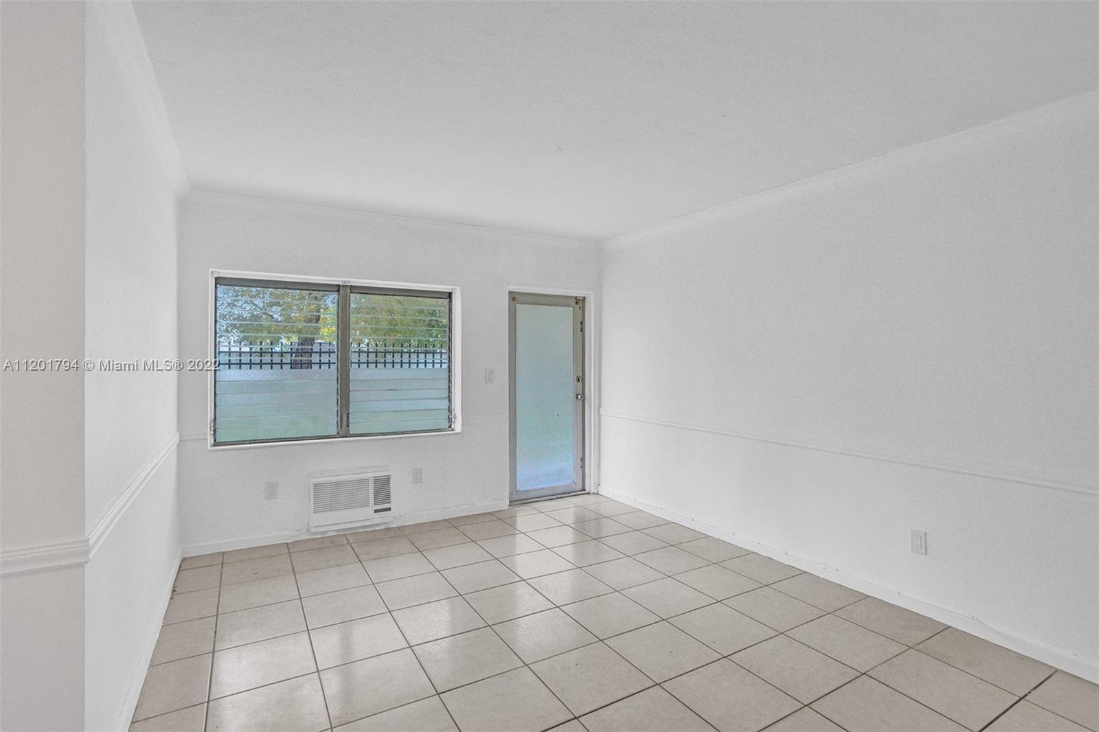 1936 NORMANDY DRIVE Unit: 1-10