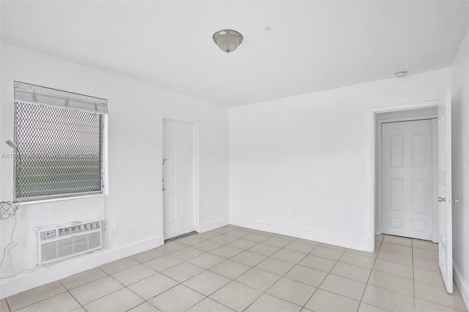 1936 NORMANDY DRIVE Unit: 1-10