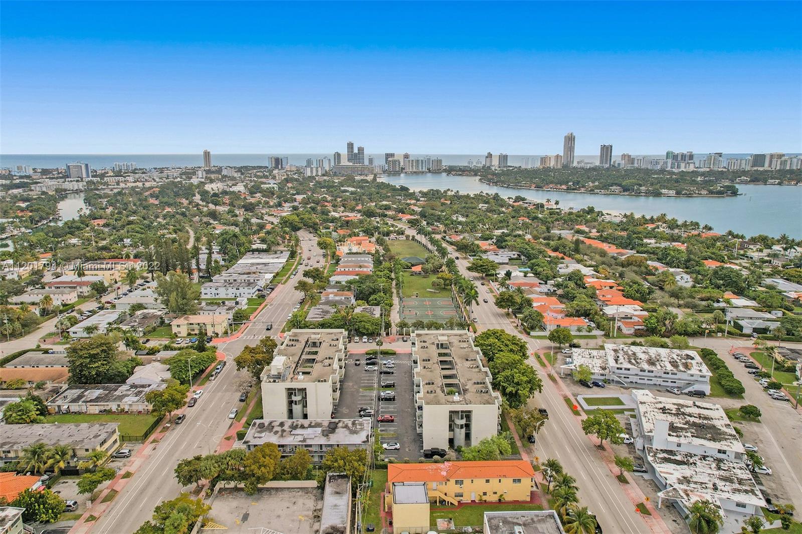 1936 NORMANDY DRIVE Unit: 1-10