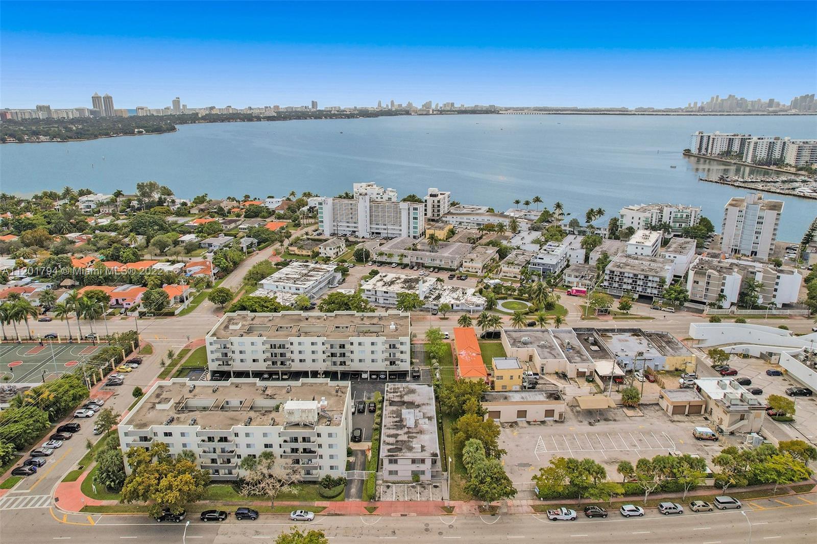 1936 NORMANDY DRIVE Unit: 1-10