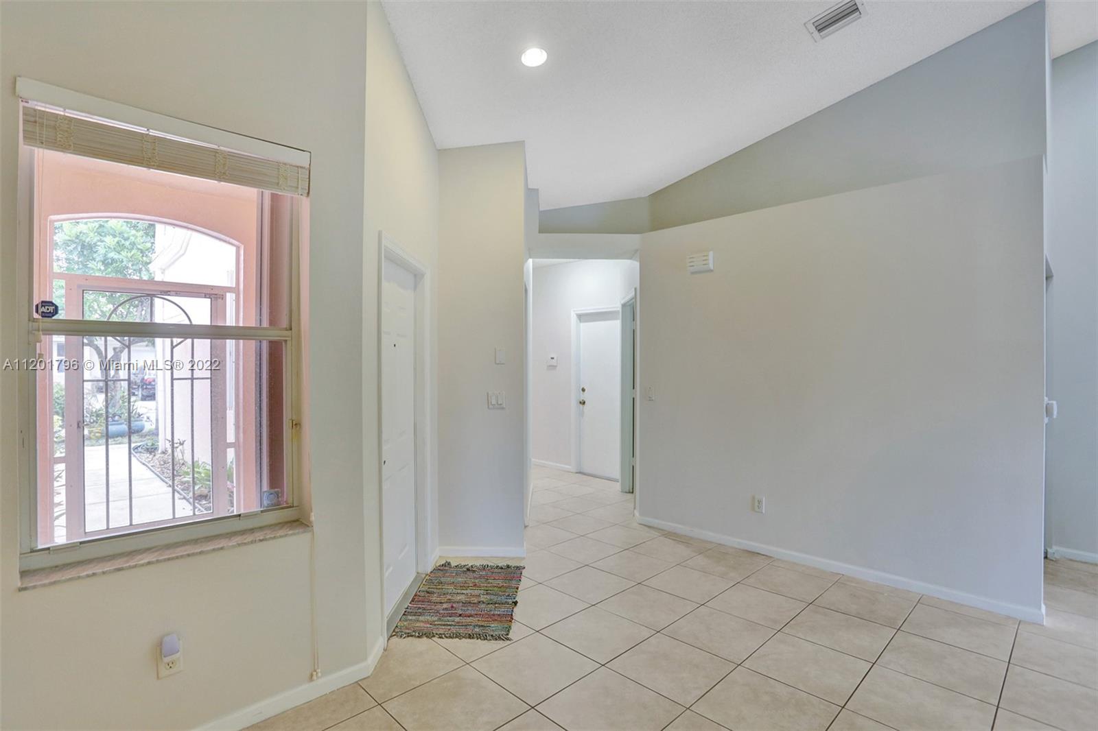 274 Coral Trace Ln Unit: 274