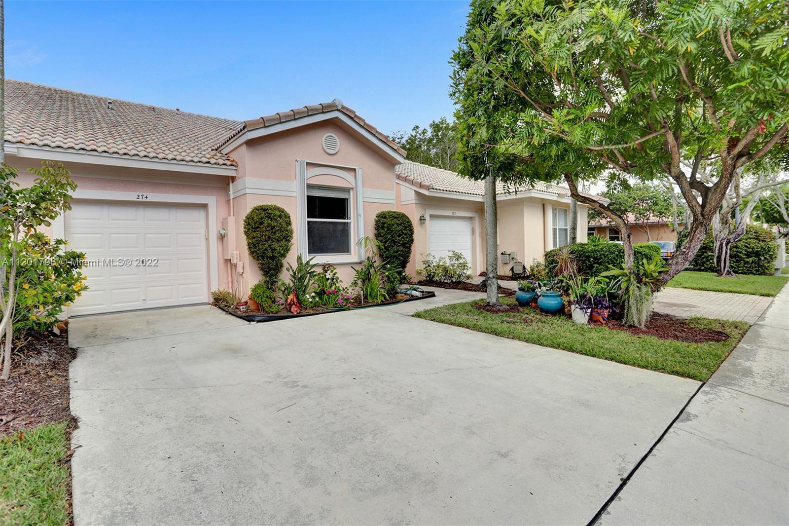 274 Coral Trace Ln Unit: 274