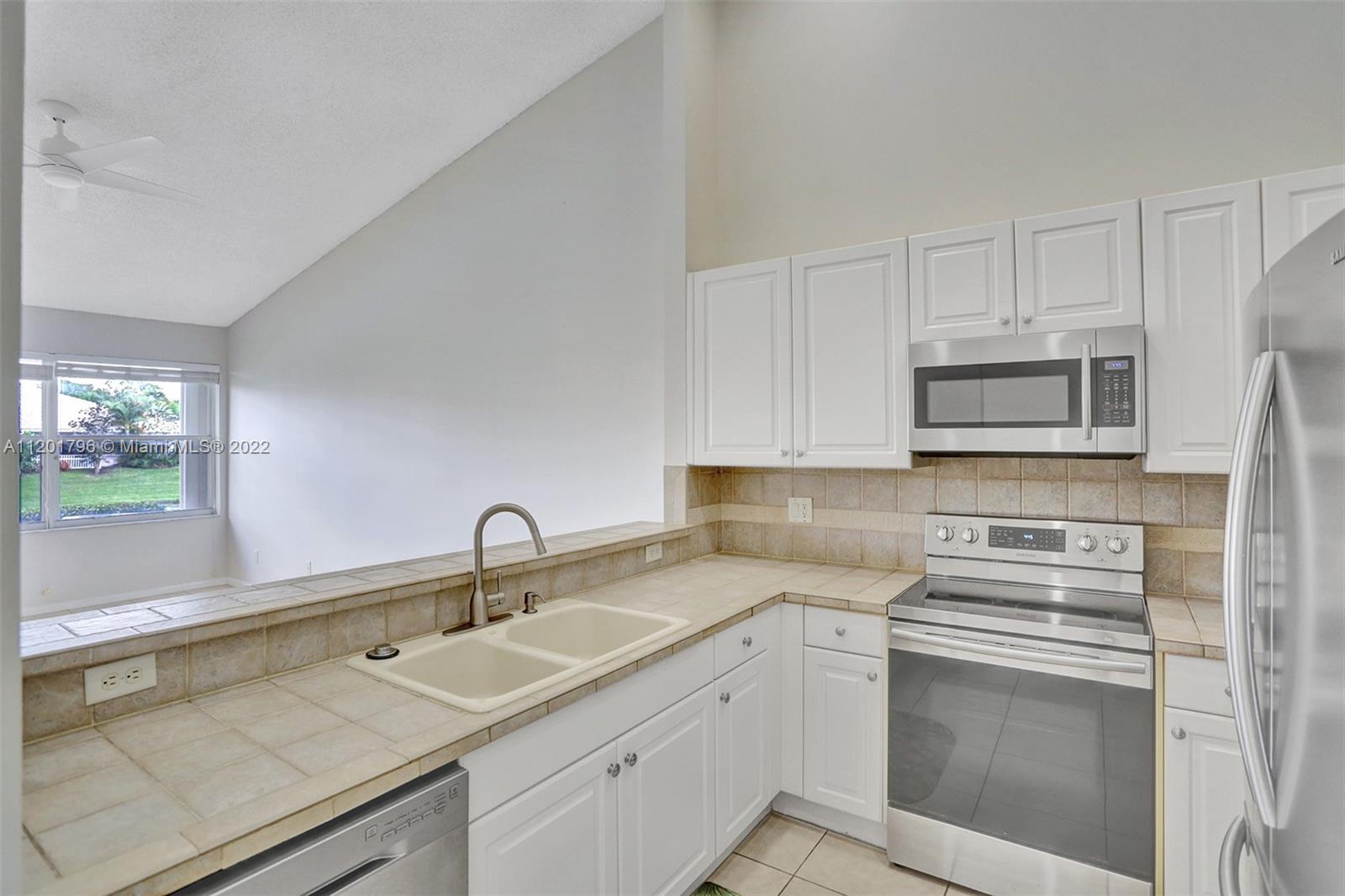 274 Coral Trace Ln Unit: 274
