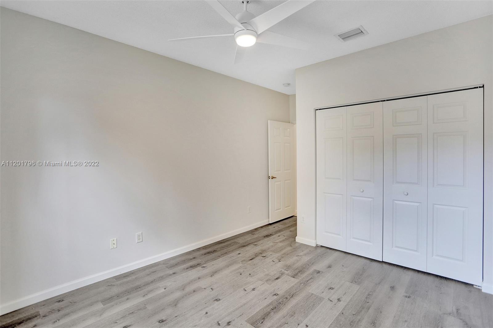 274 Coral Trace Ln Unit: 274