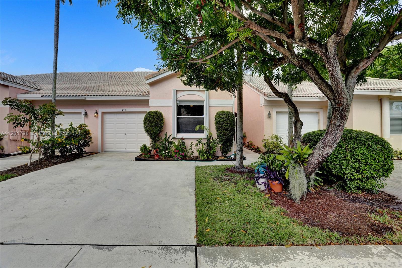 274 Coral Trace Ln Unit: 274