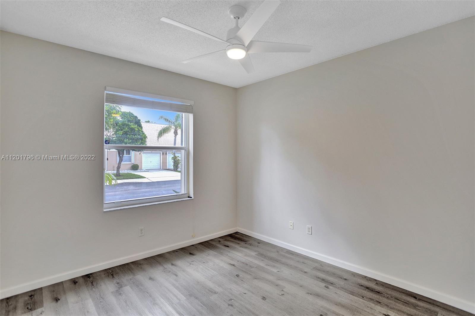 274 Coral Trace Ln Unit: 274