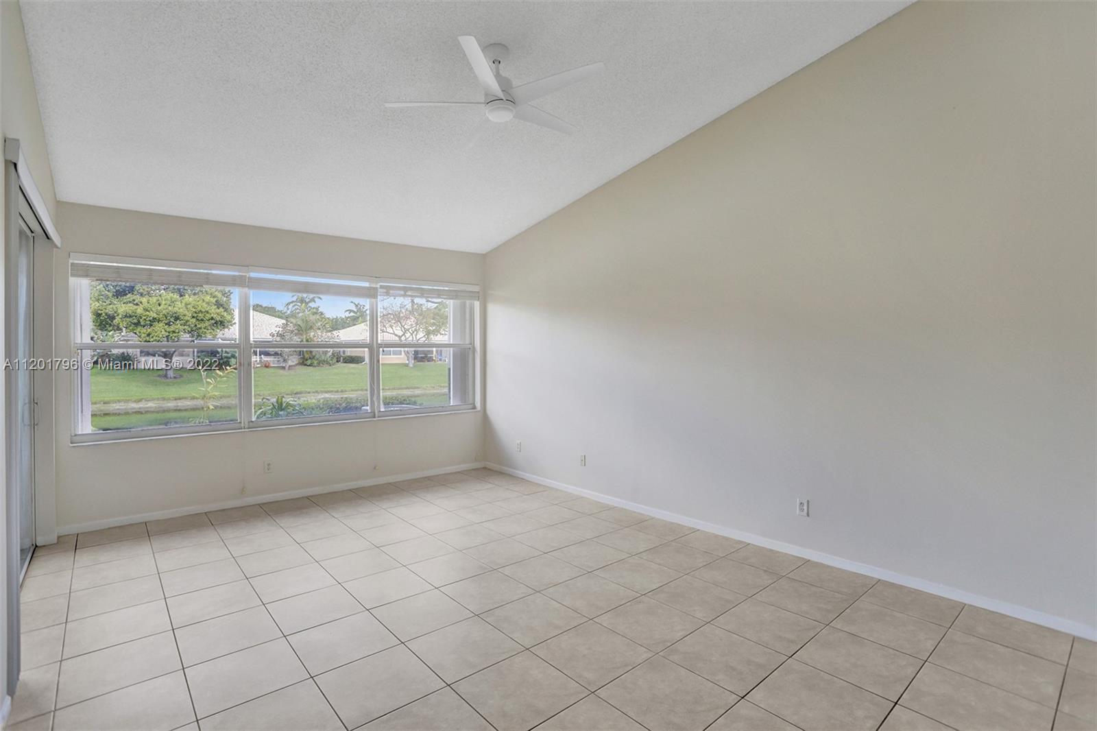 274 Coral Trace Ln Unit: 274
