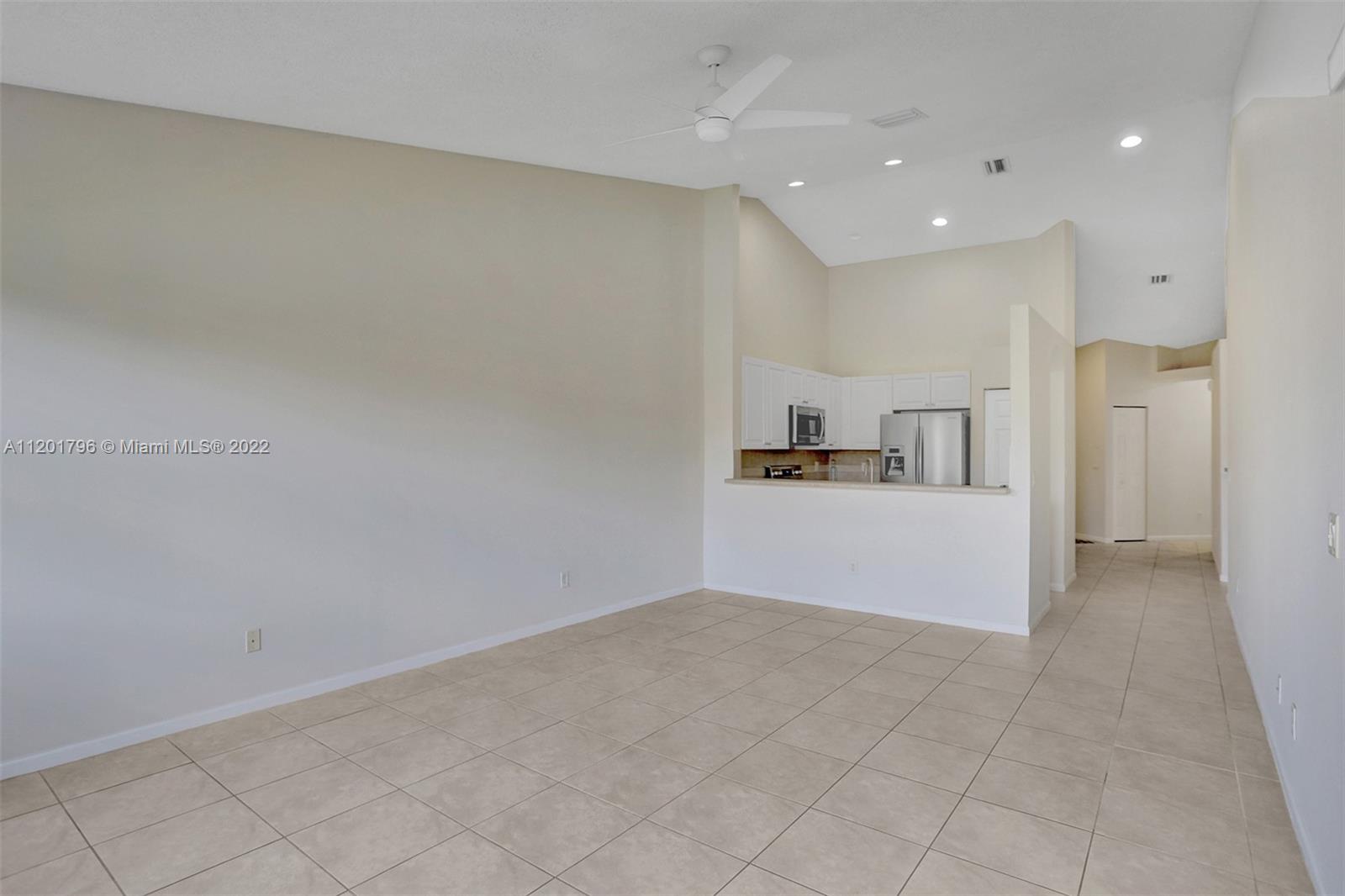 274 Coral Trace Ln Unit: 274