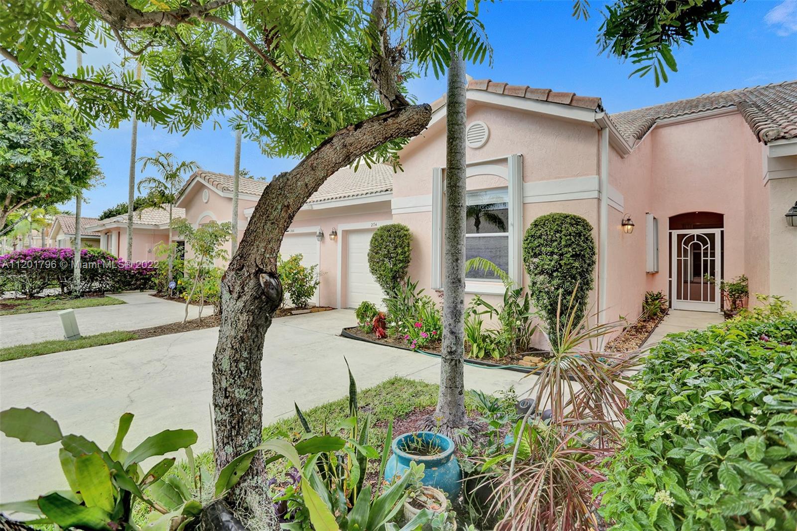 274 Coral Trace Ln Unit: 274
