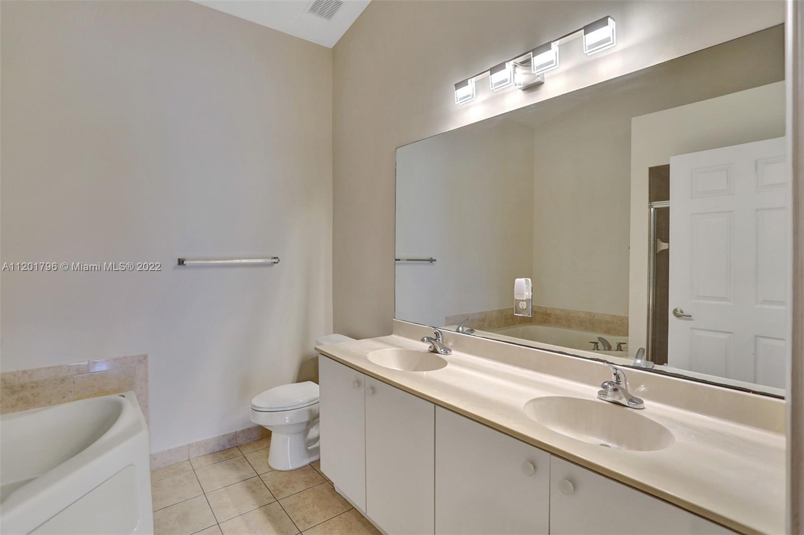 274 Coral Trace Ln Unit: 274