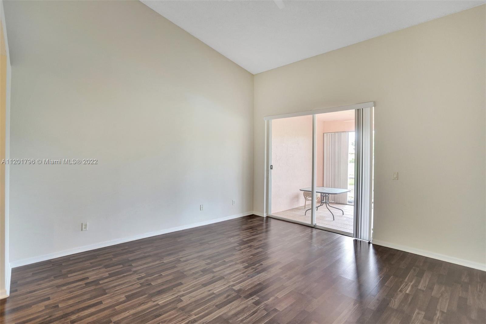 274 Coral Trace Ln Unit: 274