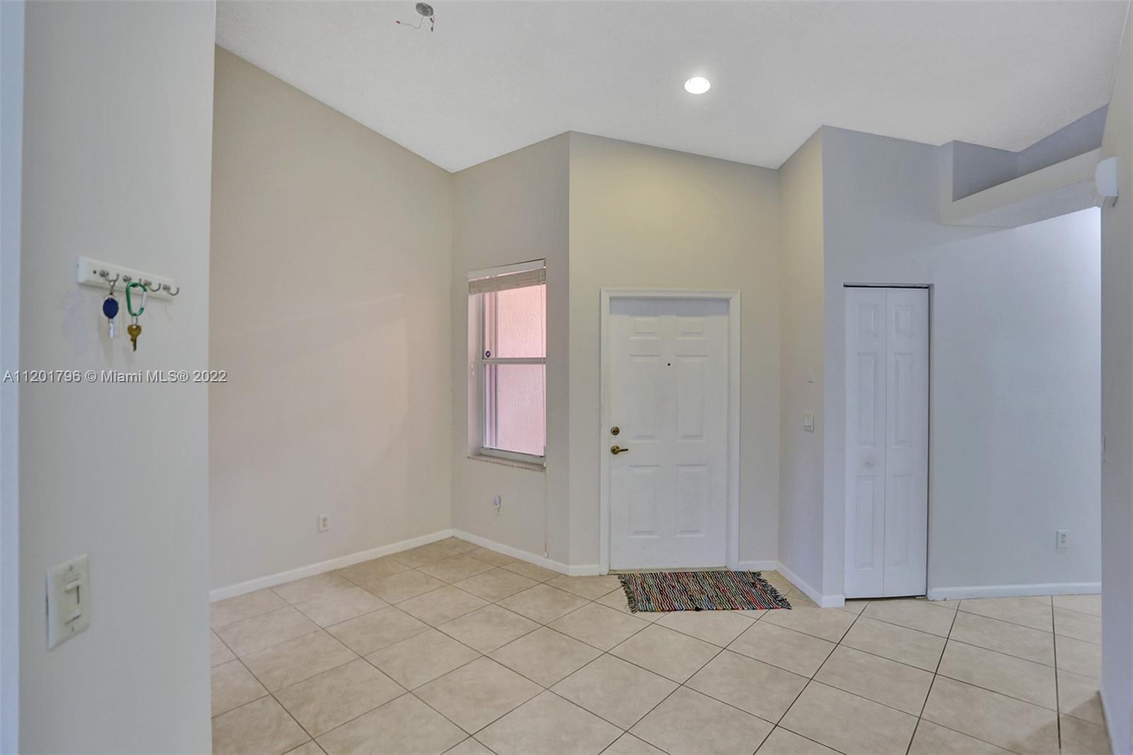 274 Coral Trace Ln Unit: 274