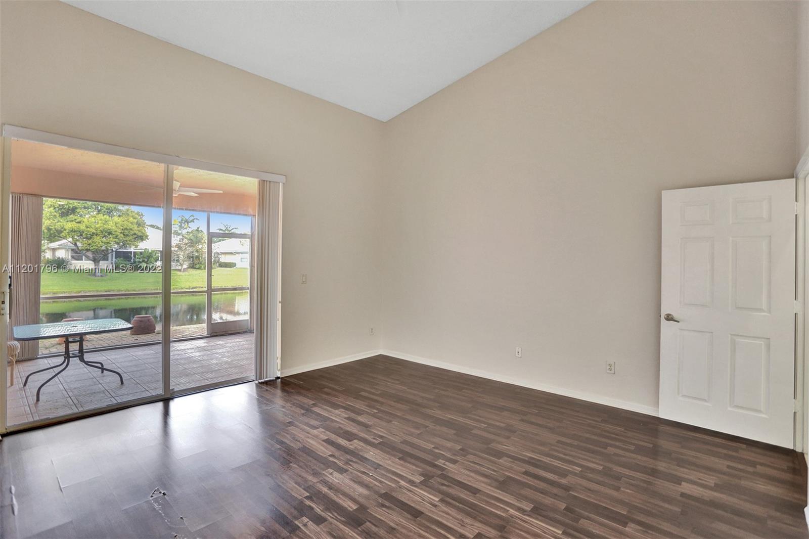 274 Coral Trace Ln Unit: 274