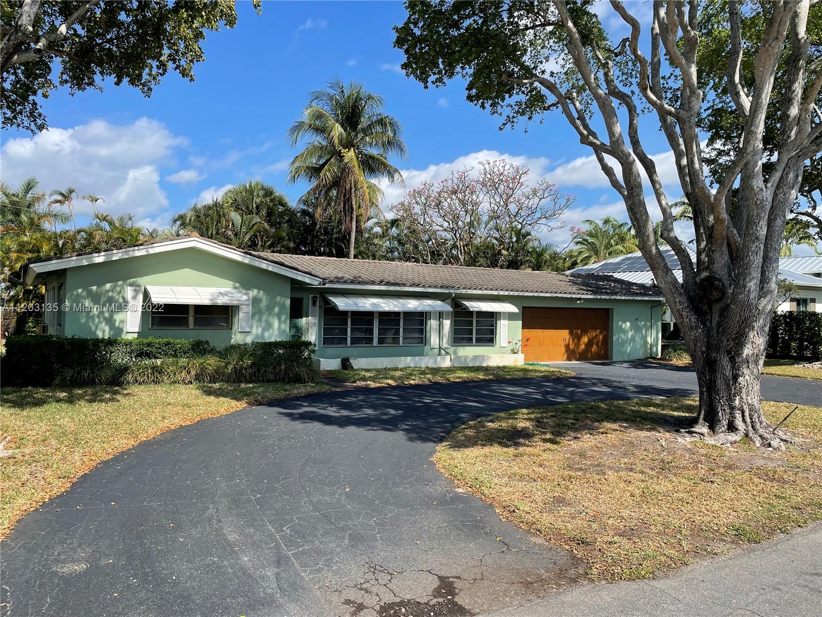 2701 NE 26th Ave
