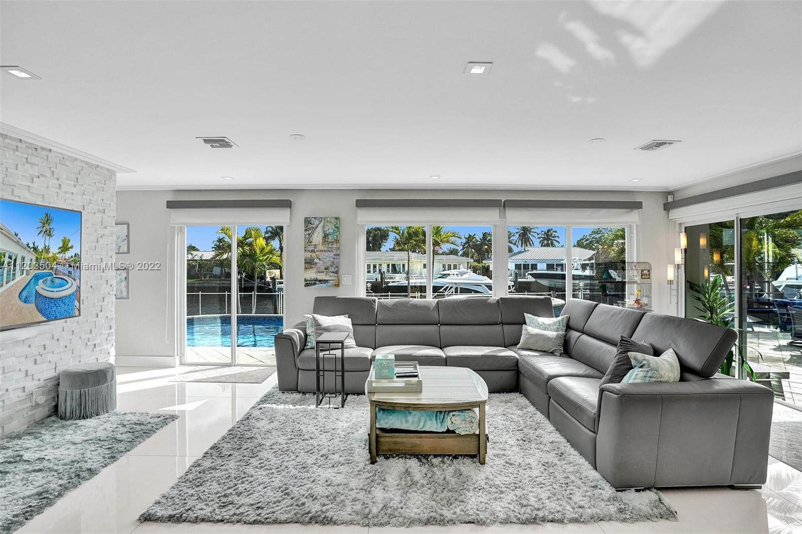 2816 NE 24th Pl Unit: 0