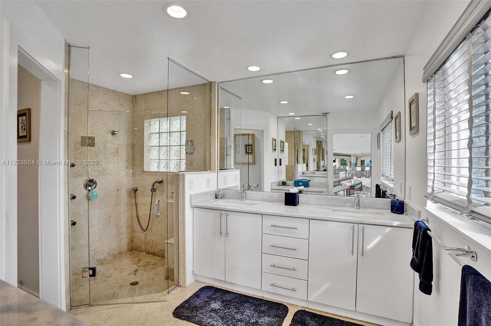 2816 NE 24th Pl Unit: 0