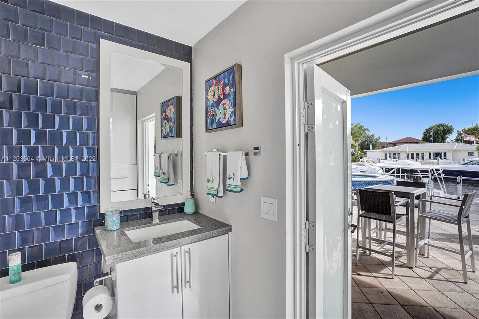 2816 NE 24th Pl Unit: 0