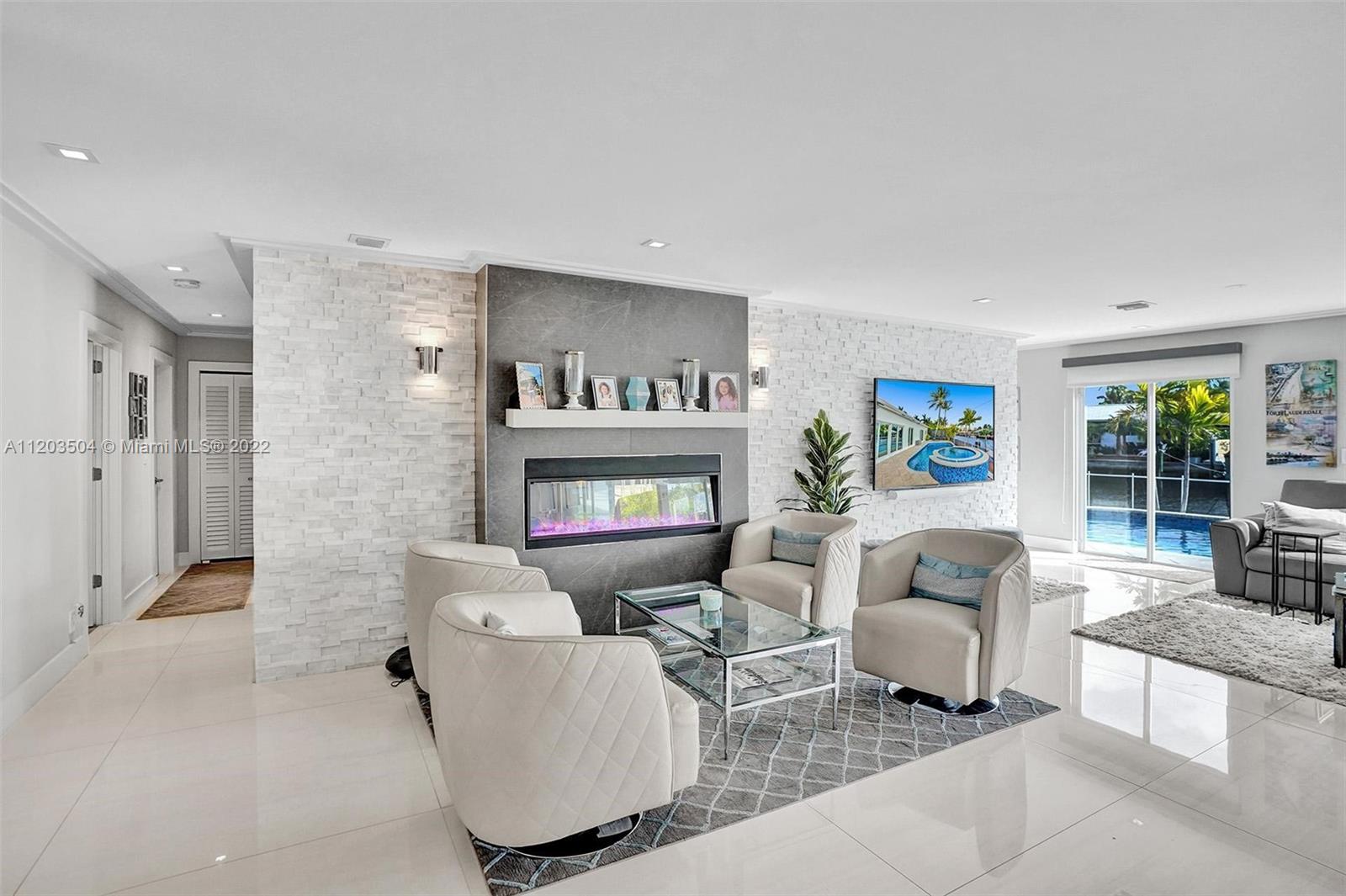 2816 NE 24th Pl Unit: 0