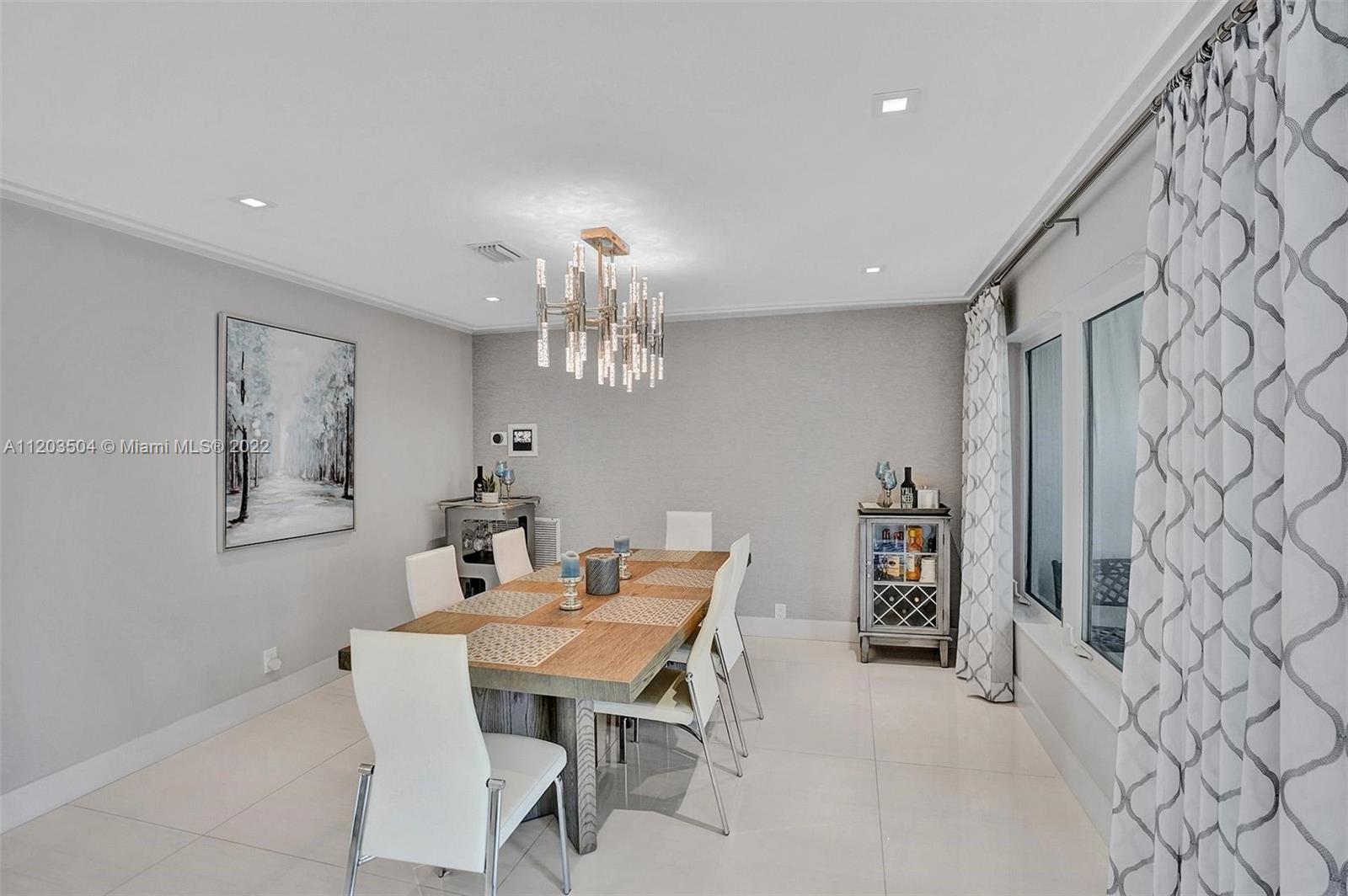 2816 NE 24th Pl Unit: 0