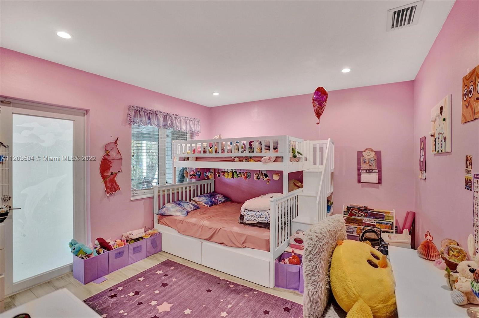 2816 NE 24th Pl Unit: 0