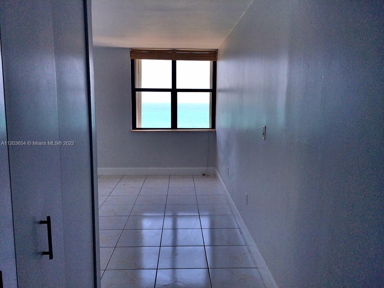6450 Collins Ave Unit: 1006