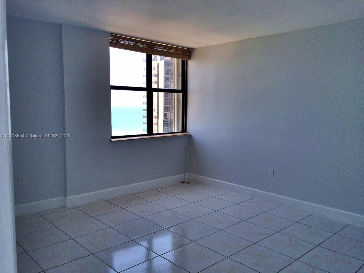 6450 Collins Ave Unit: 1006