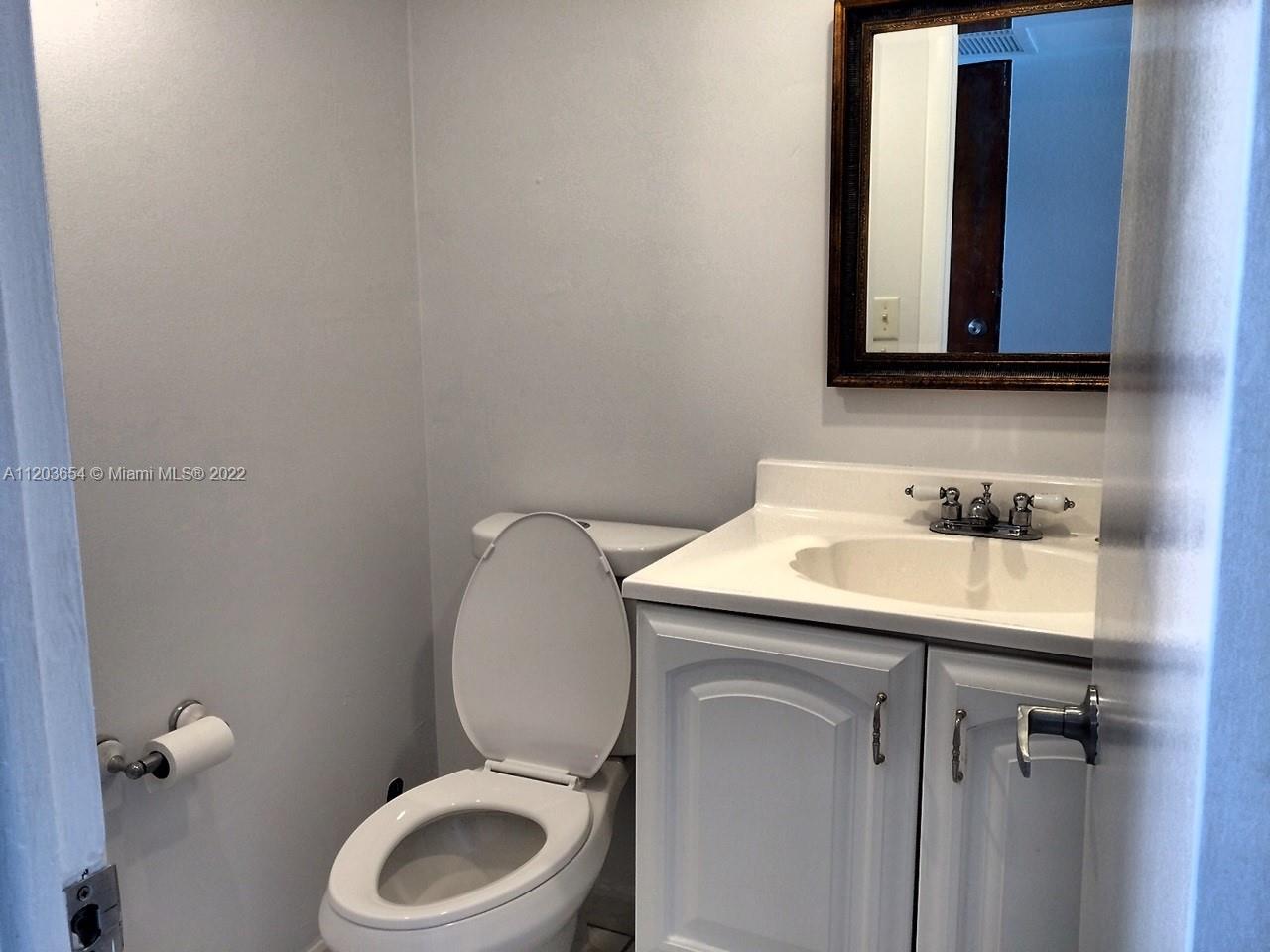 6450 Collins Ave Unit: 1006