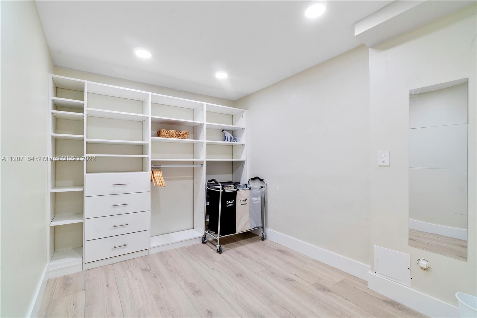 1345 NE 14th Ave