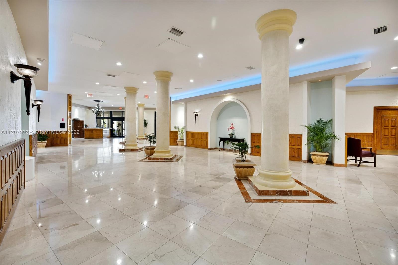 3725 S Ocean Dr Unit: 1503