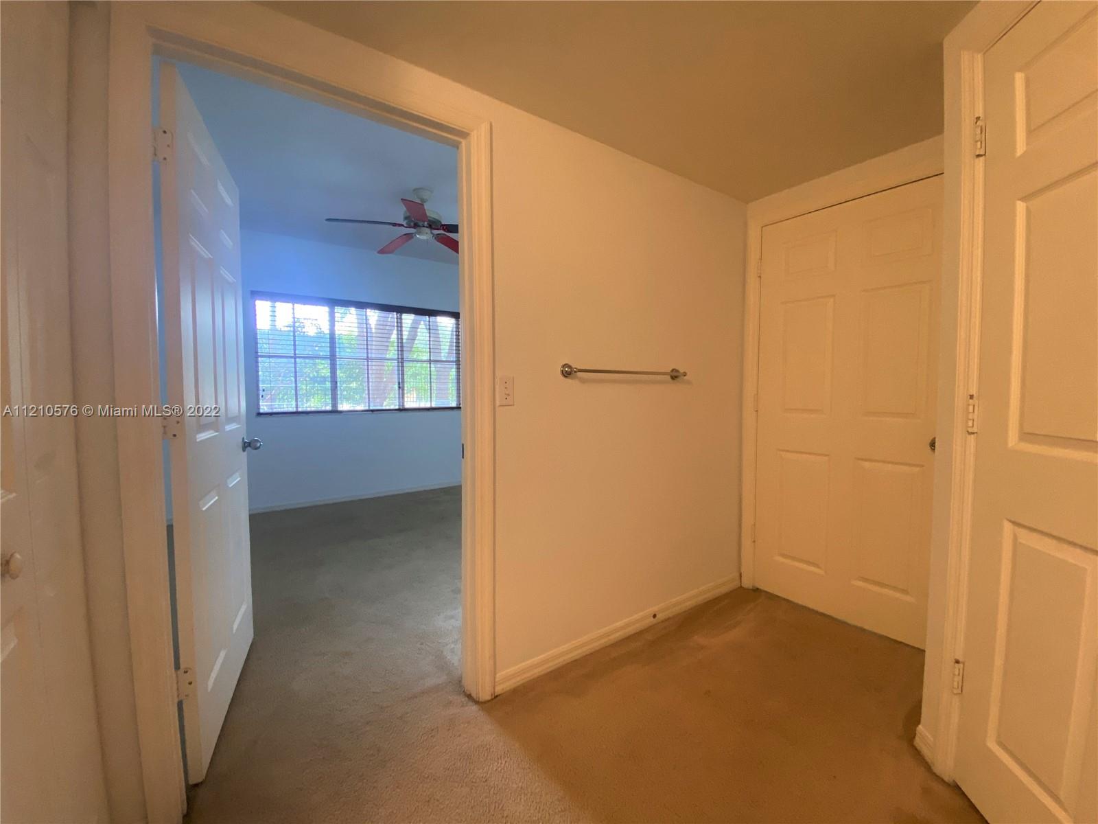 2560 Centergate Dr Unit: 104