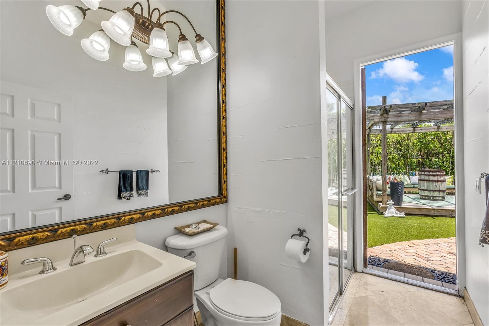 1806 Harbor Pointe Cir