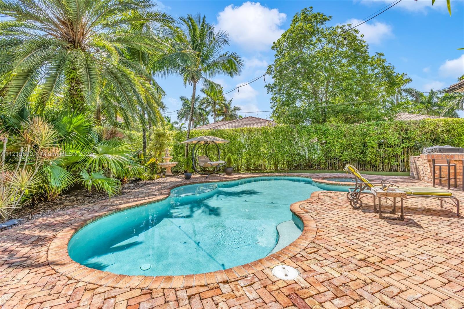 1806 Harbor Pointe Cir