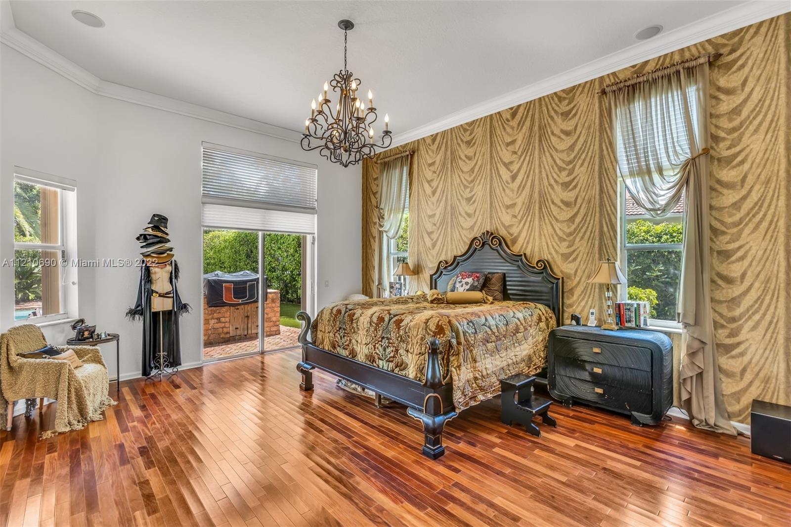 1806 Harbor Pointe Cir