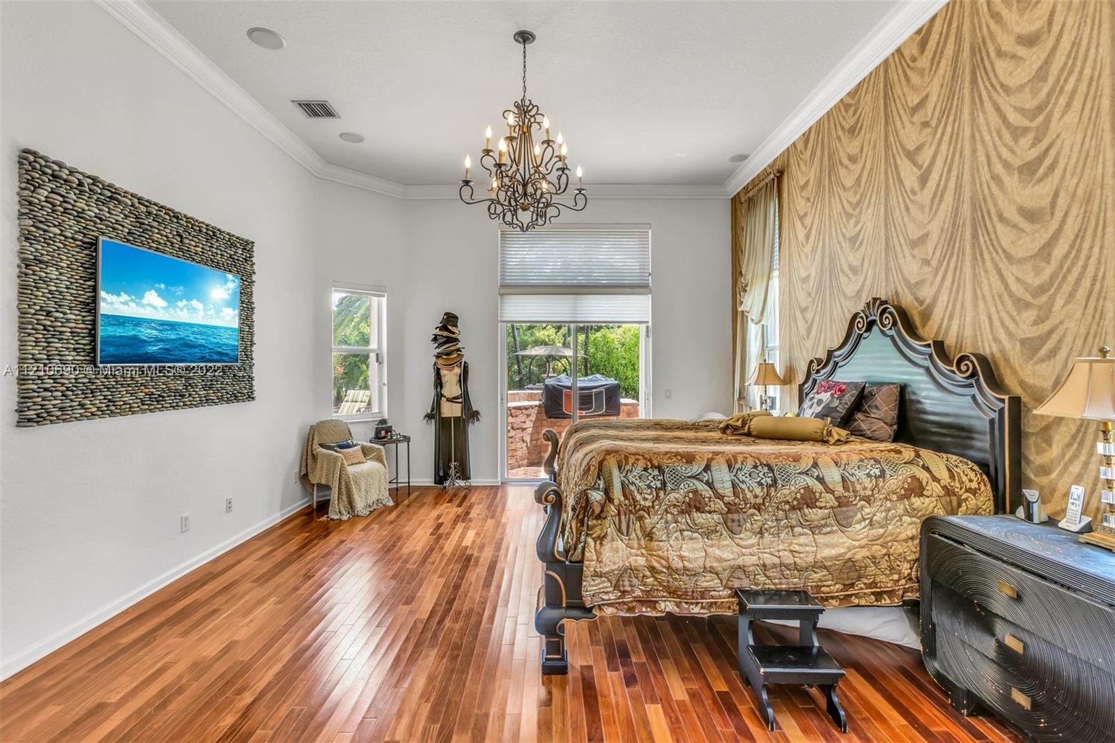 1806 Harbor Pointe Cir