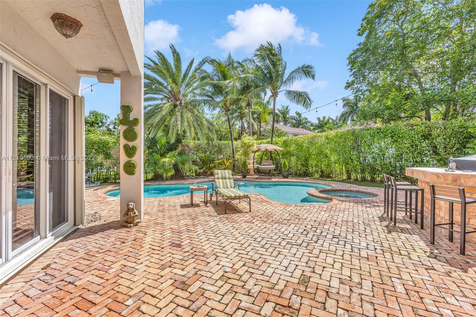 1806 Harbor Pointe Cir