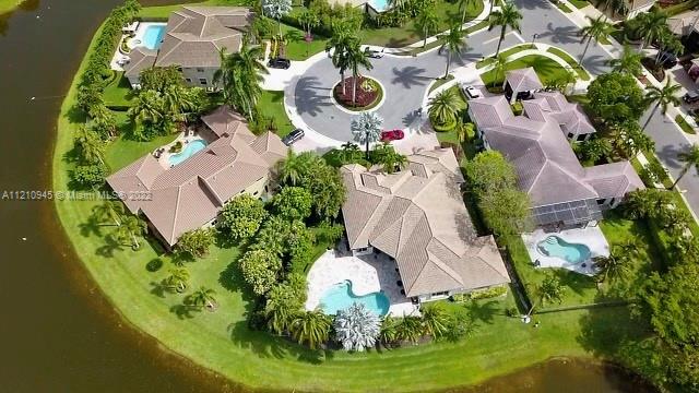 2538 Montclaire Ct