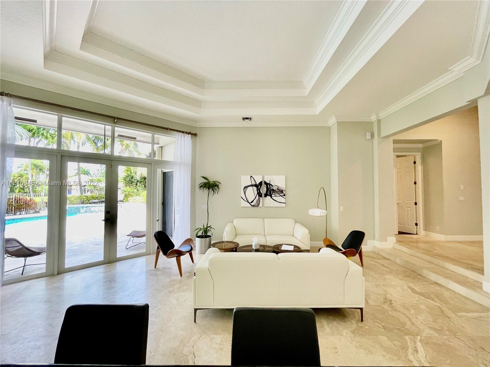 2538 Montclaire Ct