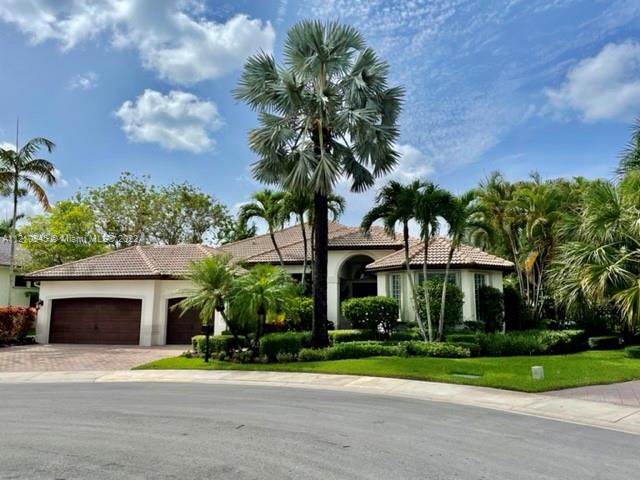 2538 Montclaire Ct