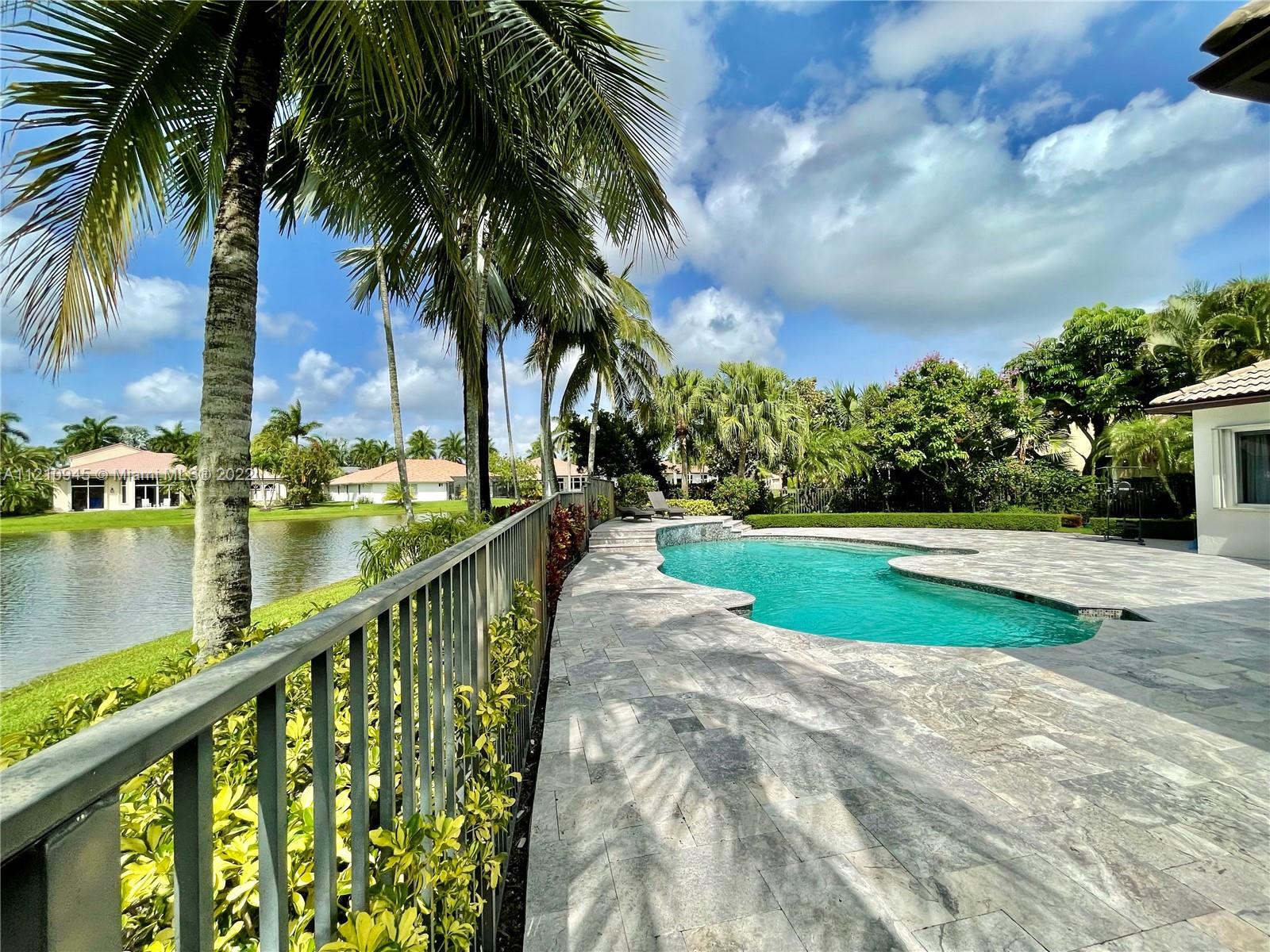 2538 Montclaire Ct